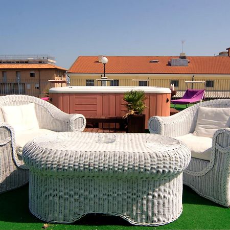 רימיני Residence Divina מראה חיצוני תמונה
