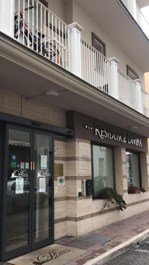 רימיני Residence Divina מראה חיצוני תמונה
