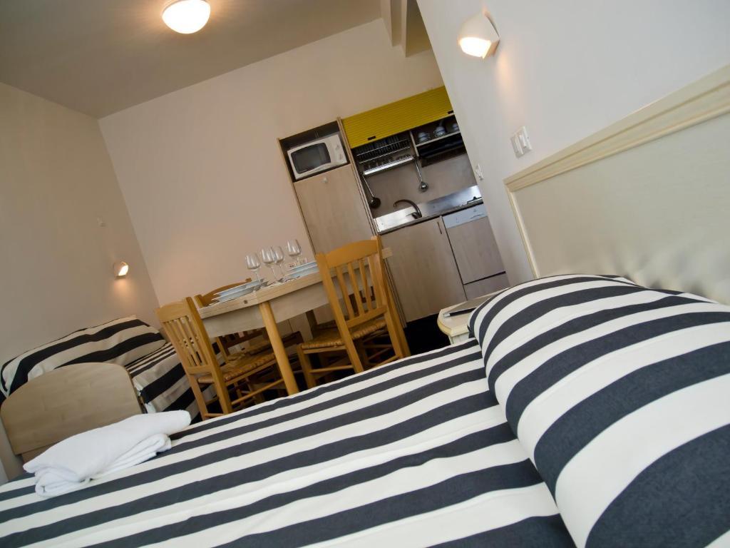 רימיני Residence Divina חדר תמונה