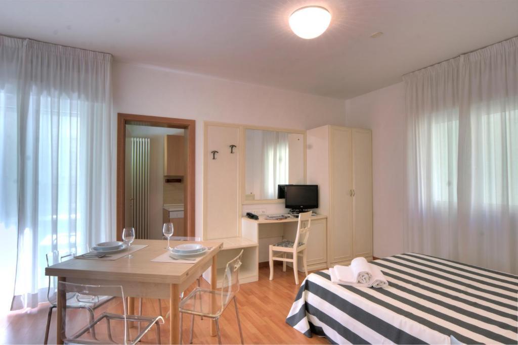 רימיני Residence Divina חדר תמונה