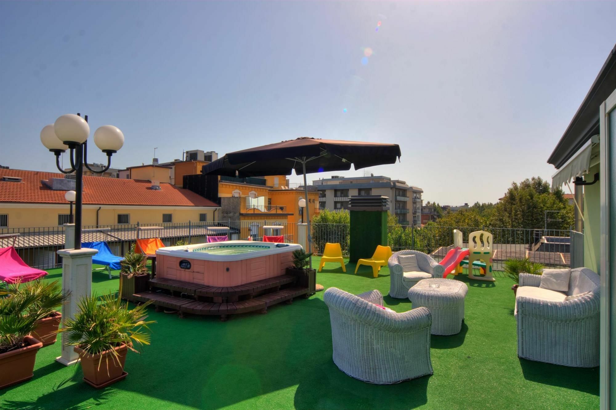 רימיני Residence Divina מראה חיצוני תמונה