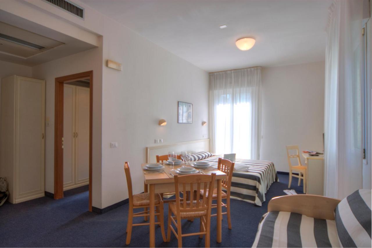 רימיני Residence Divina חדר תמונה